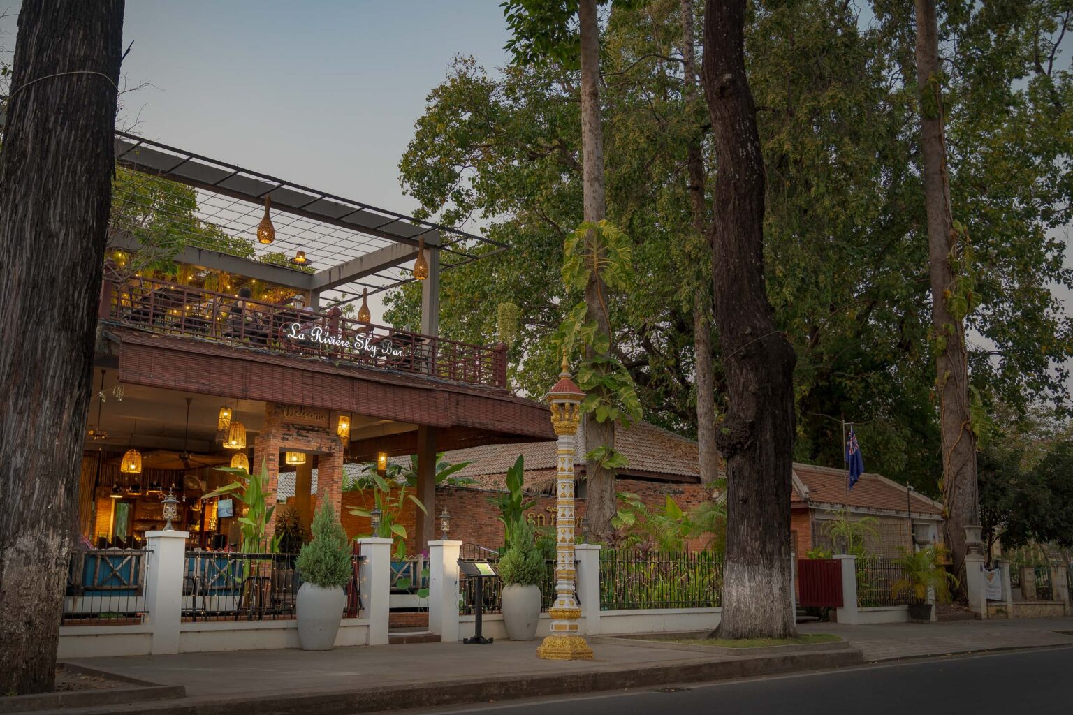 La Riviere d'Angkor Skybar